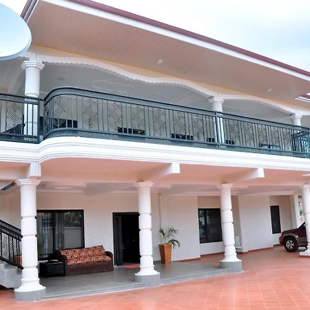 Queens Place Hotel Accra Exterior photo